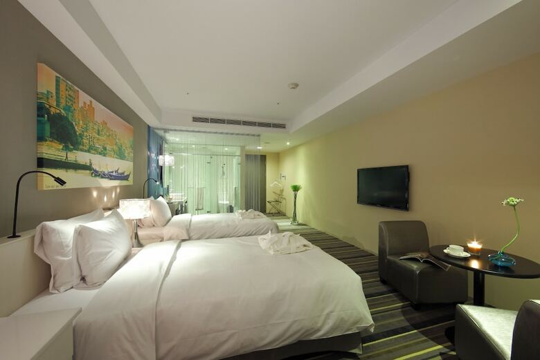 Hotel Day Plus Tamsui