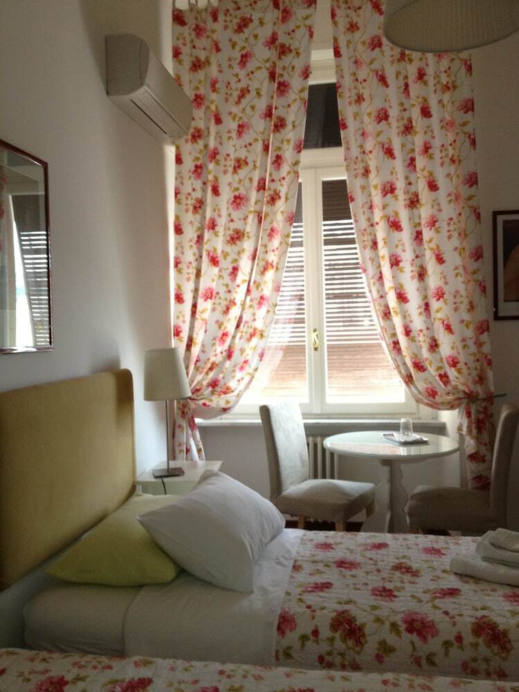 Domitilla Luxury Apartment