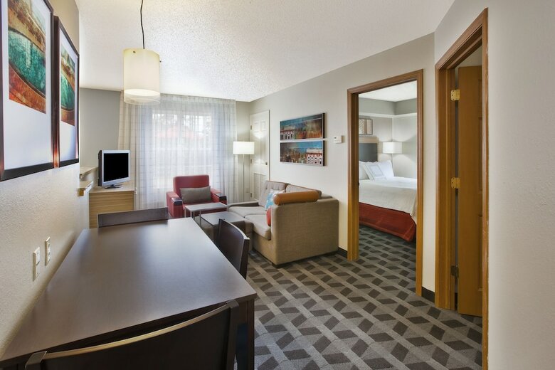 Hotel Towneplace Suites By Marriott Brookfield