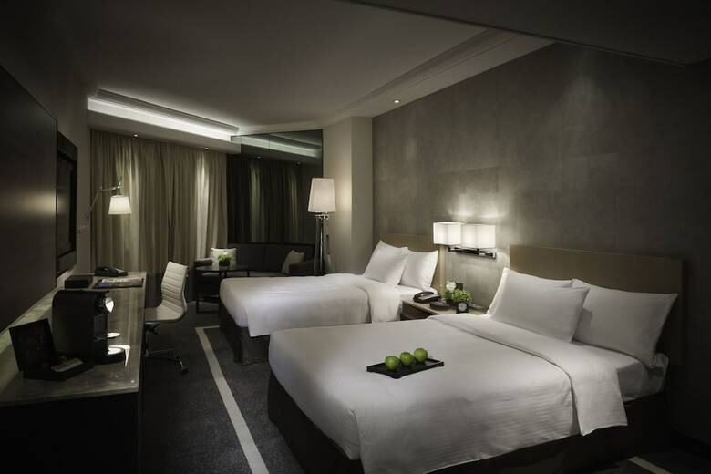 Gateway, Marco Polo Hotel
