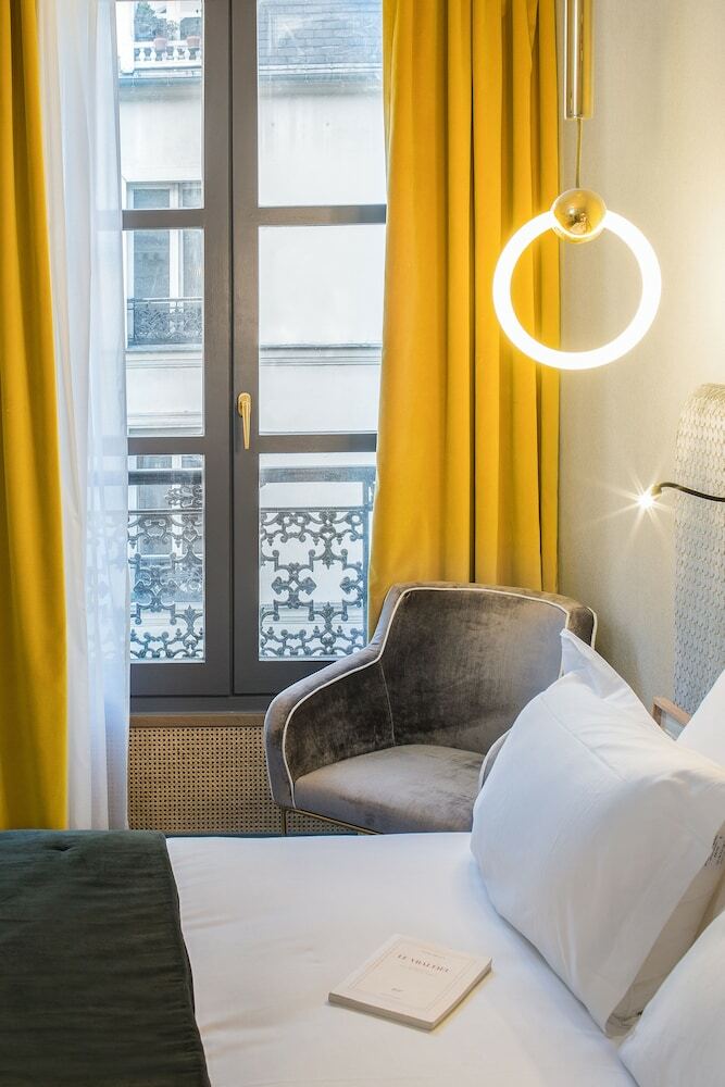 Handsome Hotel By Elegancia