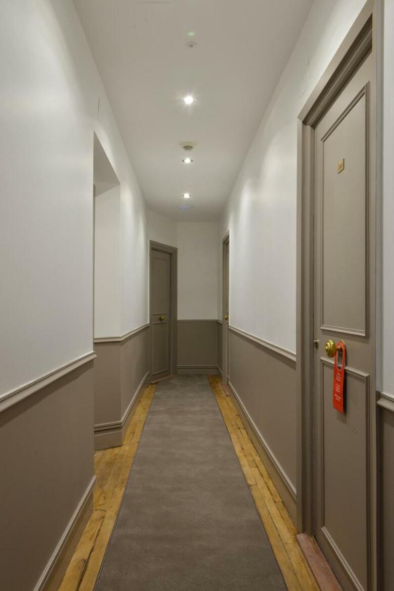 Hotel Douglas