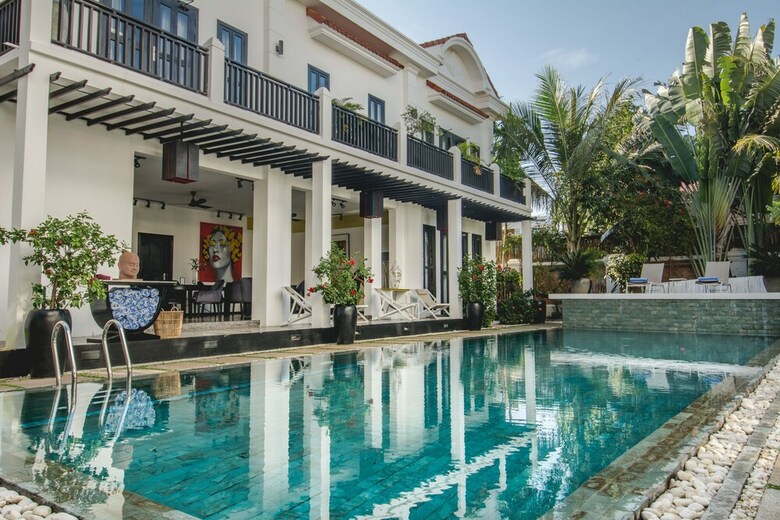 Mulberry Boutique Hotel