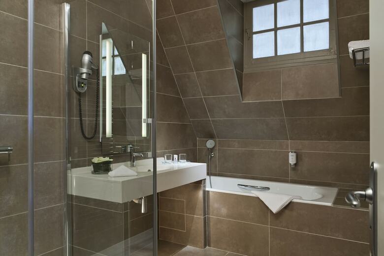 Hotel H�tel Ch�teau de Montvillargenne