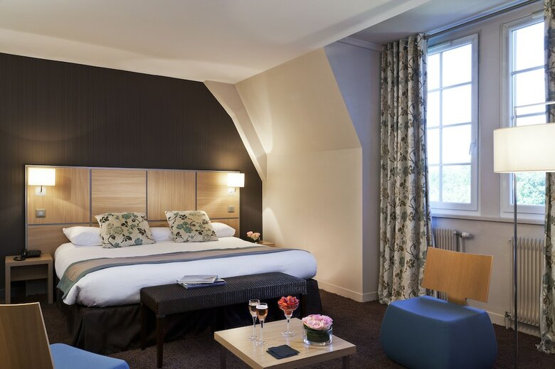 Hotel H�tel Ch�teau de Montvillargenne
