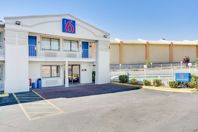Motel 6 El Paso, Tx - West