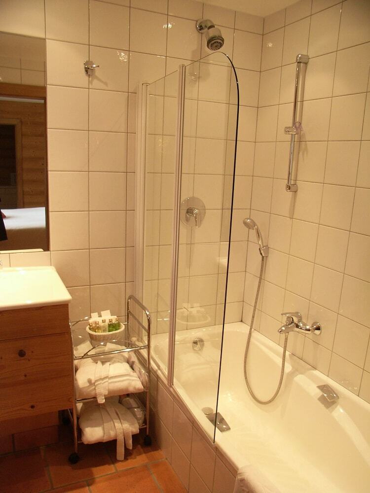 Hotel La Verniaz Et Ses Chalets