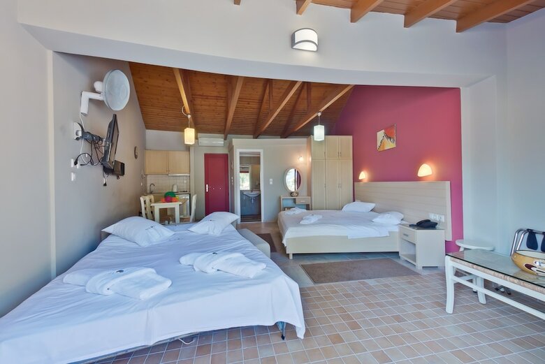Aparthotel Rouda Bay Hotel