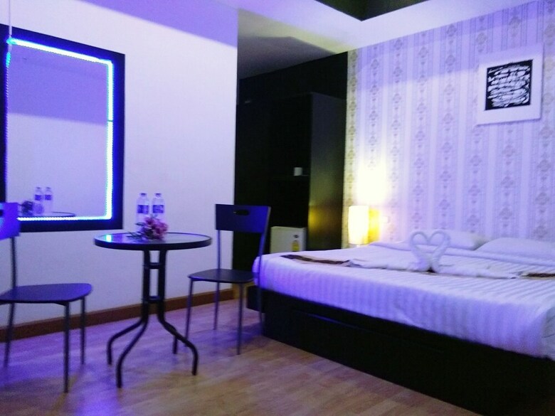 Long Beach Hotel Patong