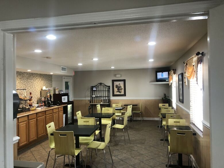 Surestay Hotel By Best Western Manning