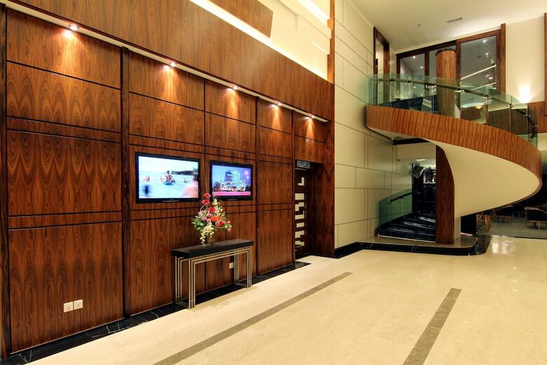 Gbw Hotel