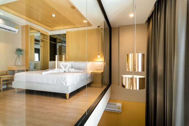 Hinn - Namm Hotel