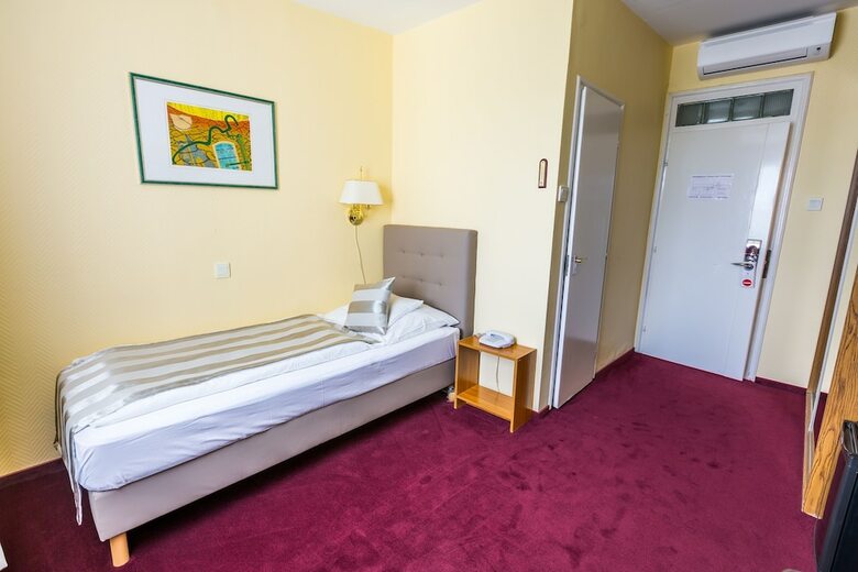 Pannonia Hotel