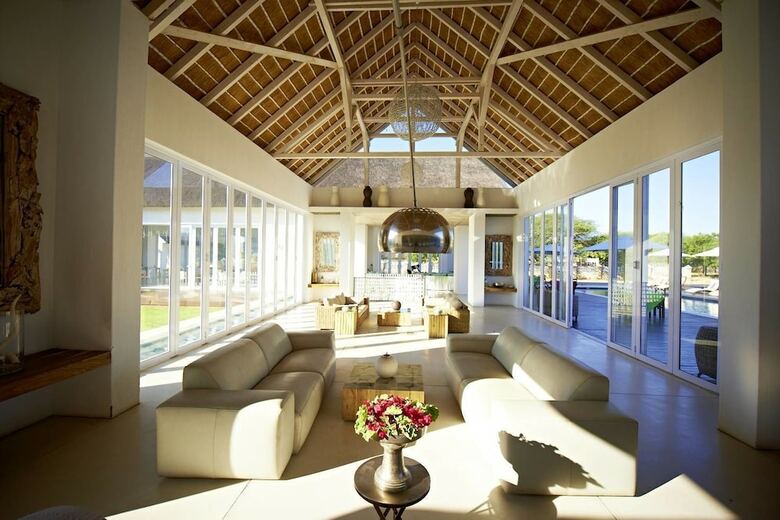 Posada Emanya@etosha Game Lodge
