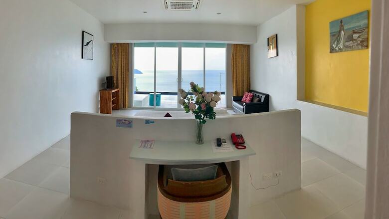 Apartamento Grand Bleu Ocean View Pool Suite