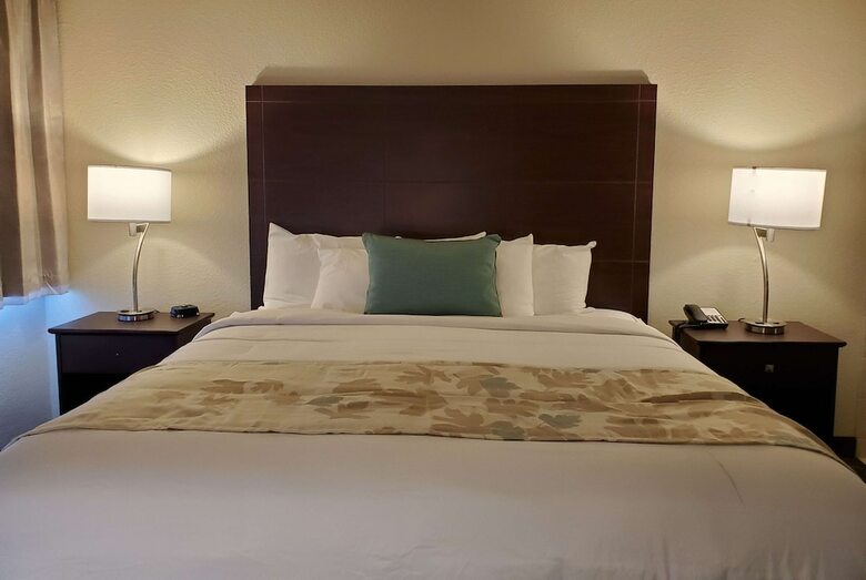 Hotel Hawthorn Suites Oshkosh