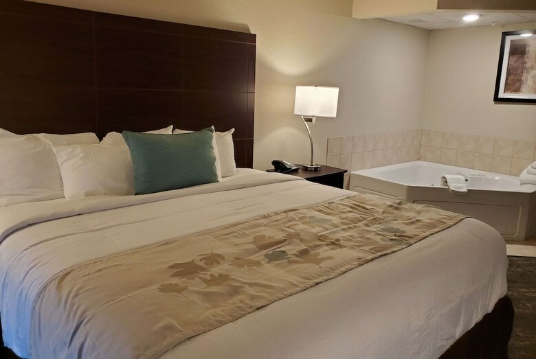 Hotel Hawthorn Suites Oshkosh