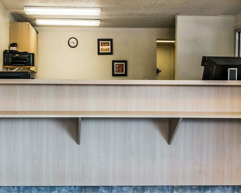 Motel Rodeway Inn Auburn Hills