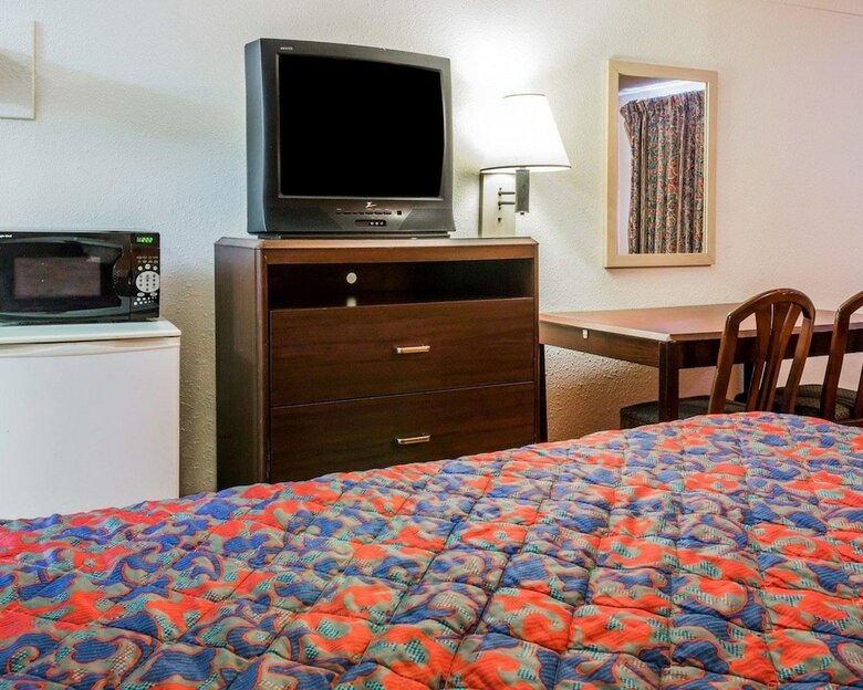 Motel Rodeway Inn Auburn Hills