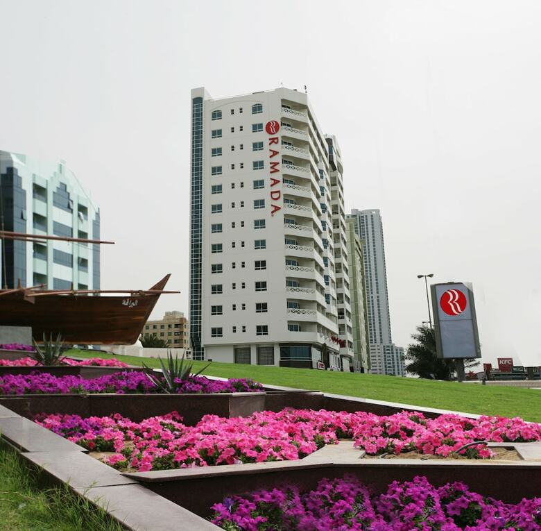 Ramada By Wyndham Beach Hotel Ajman