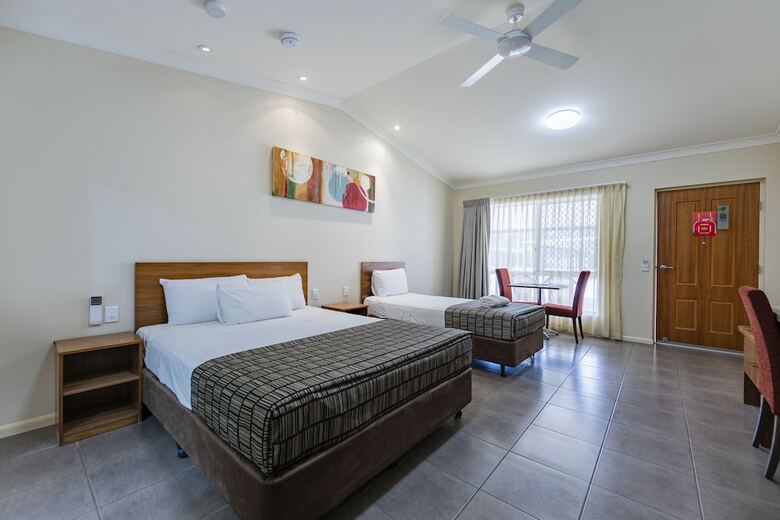 Motel Roma Explorers Inn