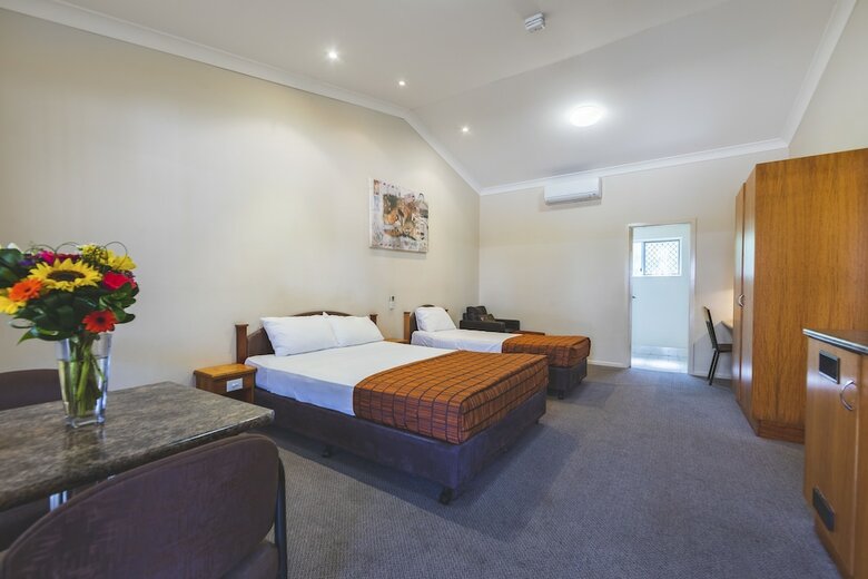 Motel Roma Explorers Inn