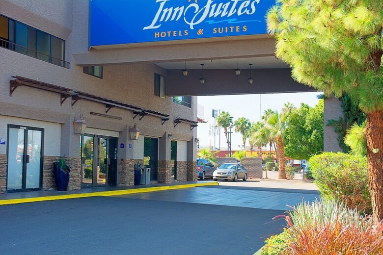 Hotel Tempe/phoenix Airport Innsuites At The Mall