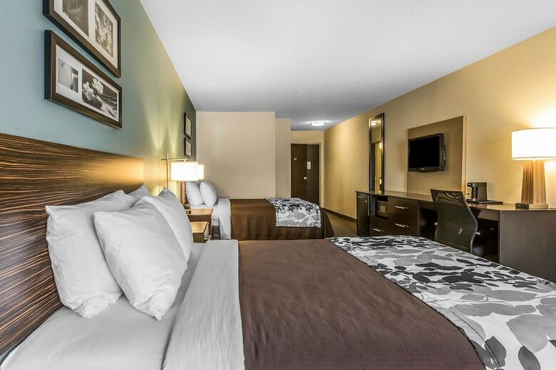 Hotel Sleep Inn & Suites