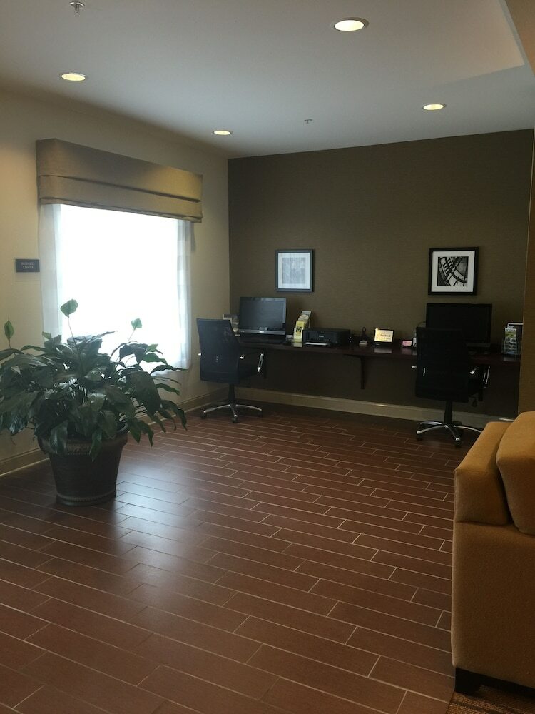 Hotel Sleep Inn & Suites