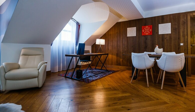 Hotel Bristol Tradition And Luxury