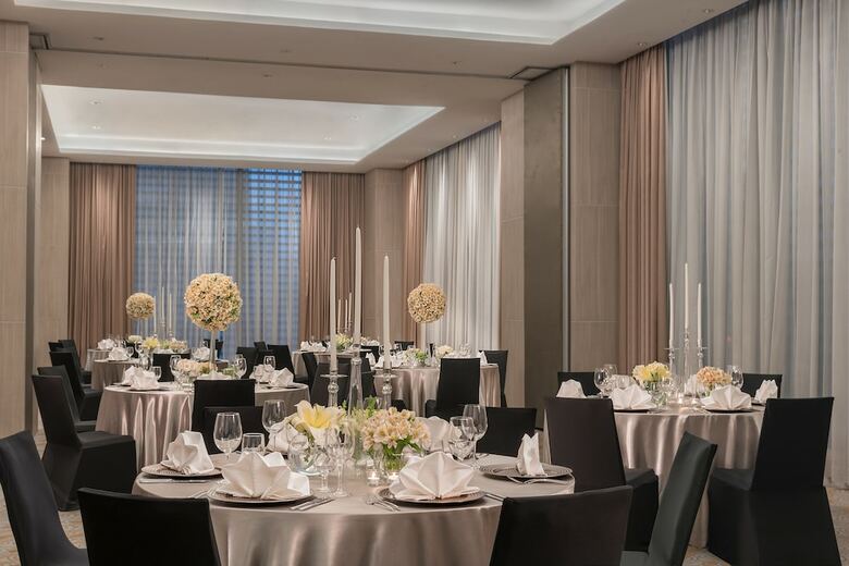 Hotel Seda Bonifacio Global City