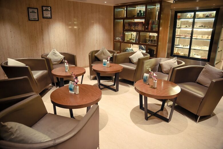 Monotel Luxury Business Hotel