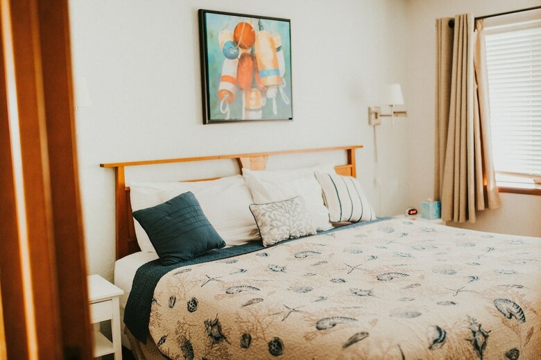 Nye Beach Condos & Cottages
