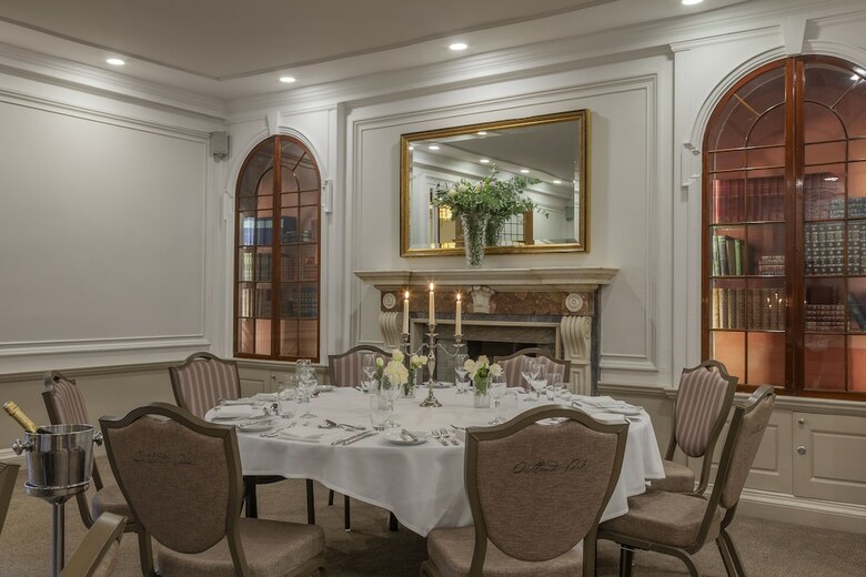 Oatlands Park Hotel