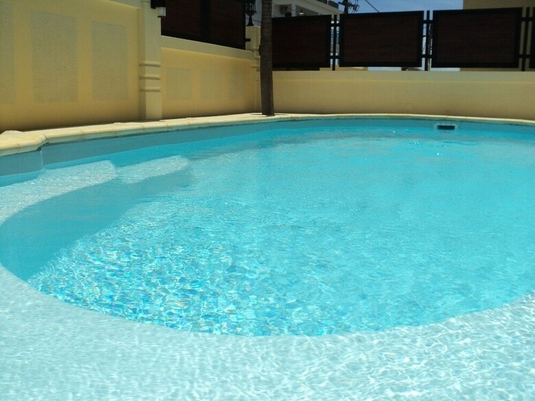 Monalysa St Honor� Apartment & Studio