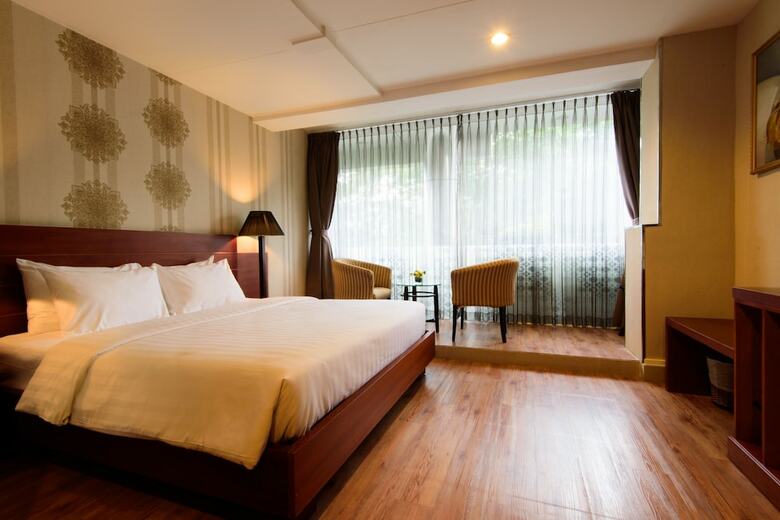 Central Park Saigon Hotel