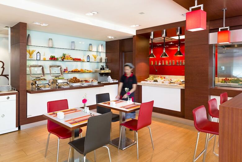 Hotel Ibis Vientiane Nam Phu