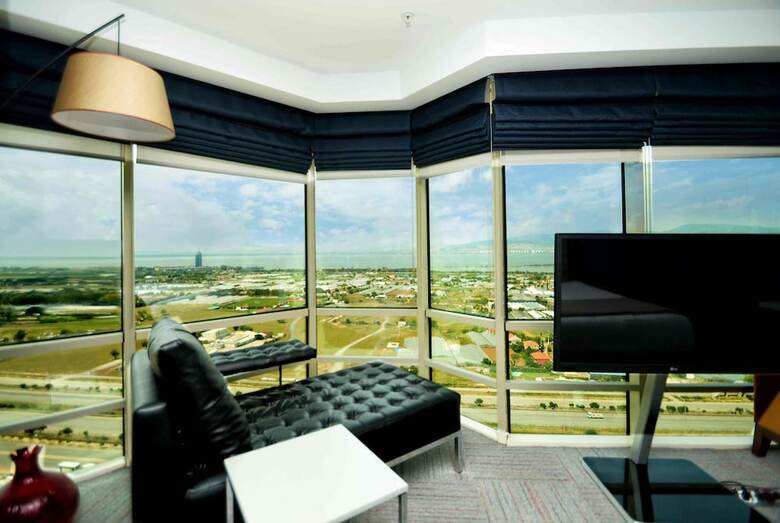 Hotel Ramada Encore By Wyndham Izmir