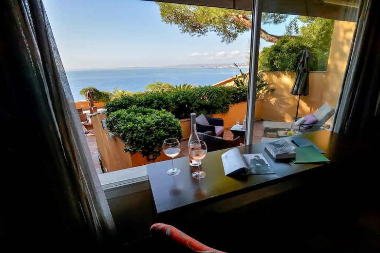 Hotel La P�rouse Nice Baie Des Anges