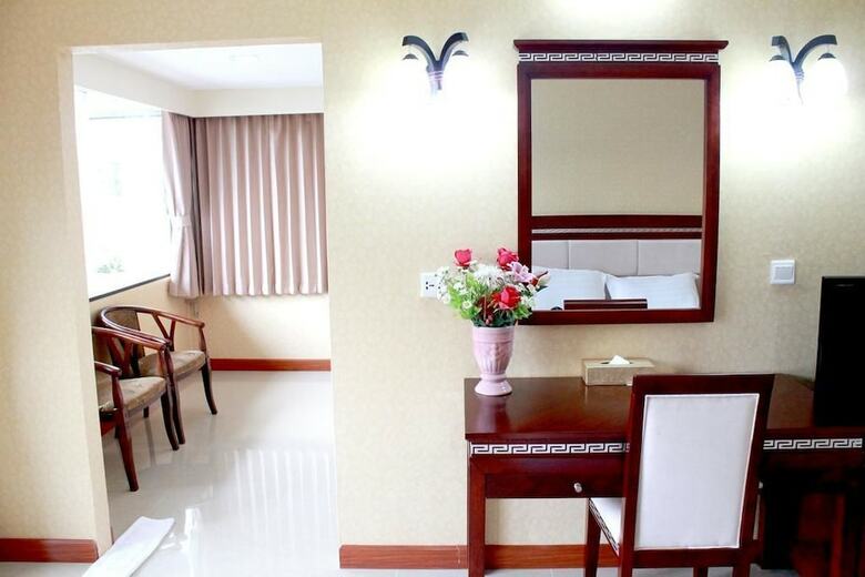 Hotel Mermaid's Beach Resort