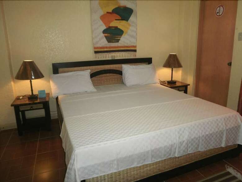 Hotel Marlins Beach Resort