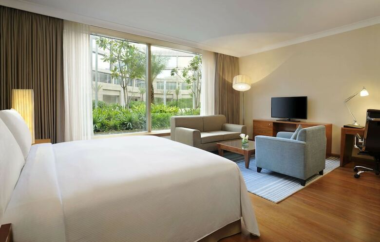 Hotel Hilton Bangalore Embassy Golflinks