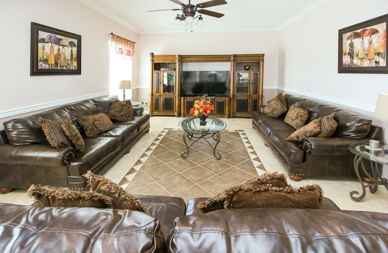 Amsun Vacation Homes