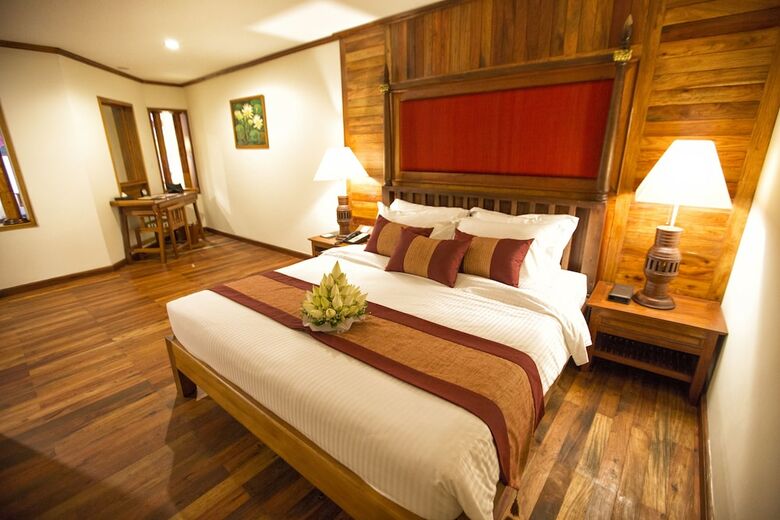 Hotel Empress Residence Resort & Spa