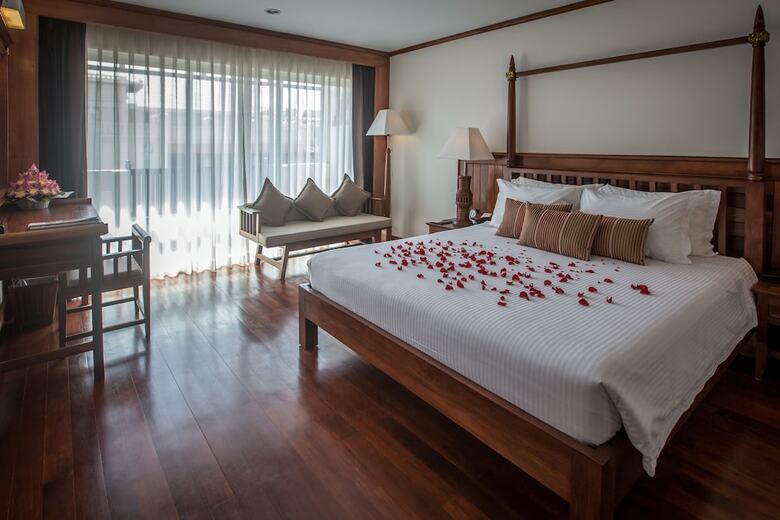 Hotel Empress Residence Resort & Spa