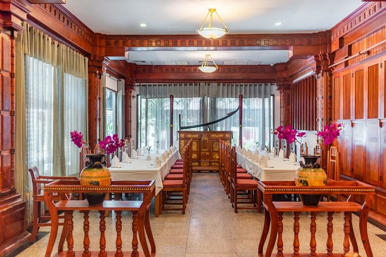 Hotel Empress Residence Resort & Spa