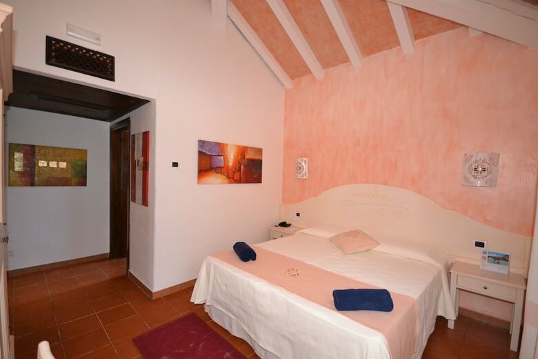 Galanias Hotel & Retreat