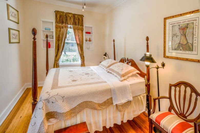 Farnsworth House Bed & Breakfast