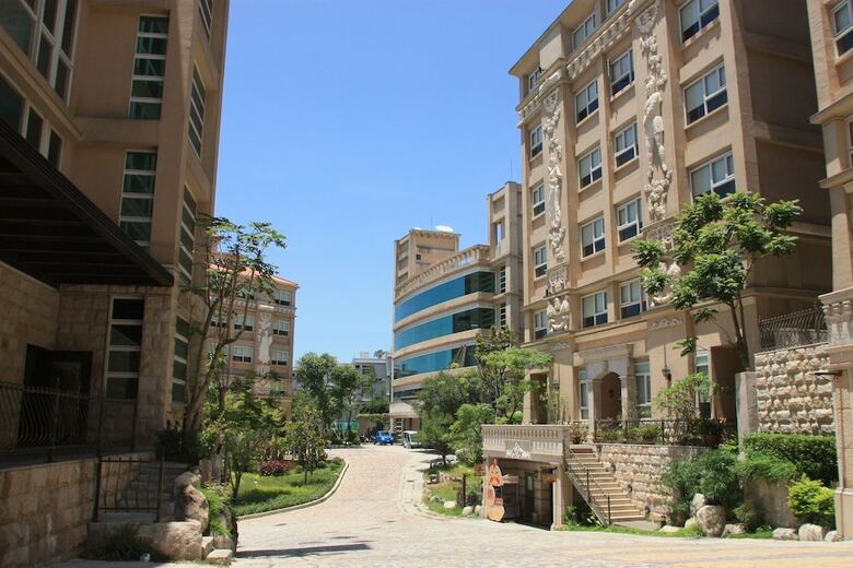 Eastern Hotels & Resorts Yangmei
