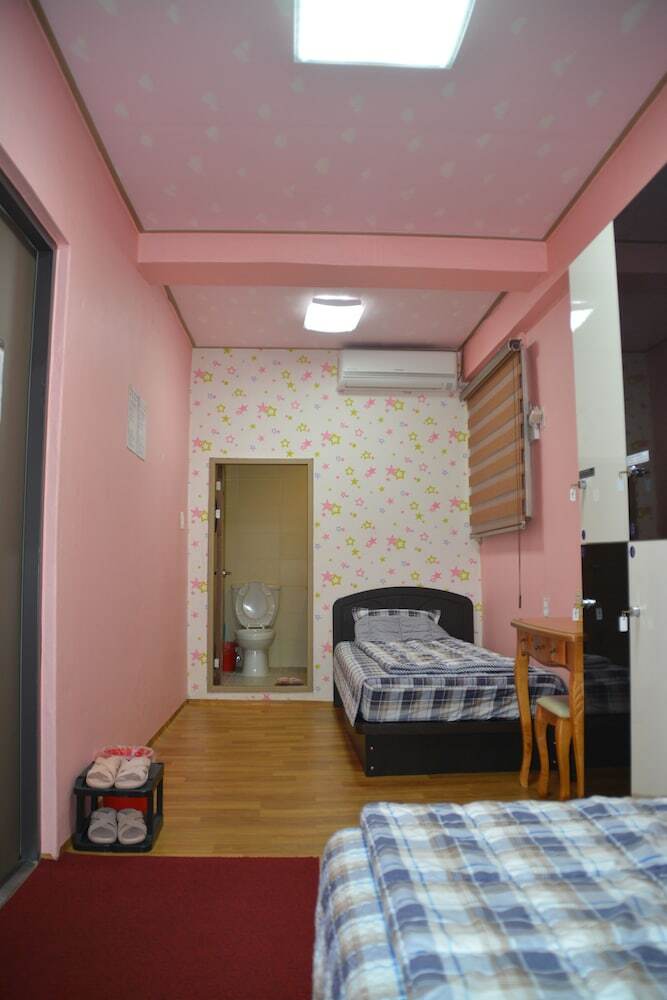 Hostal Funstay Inn Guesthouse
